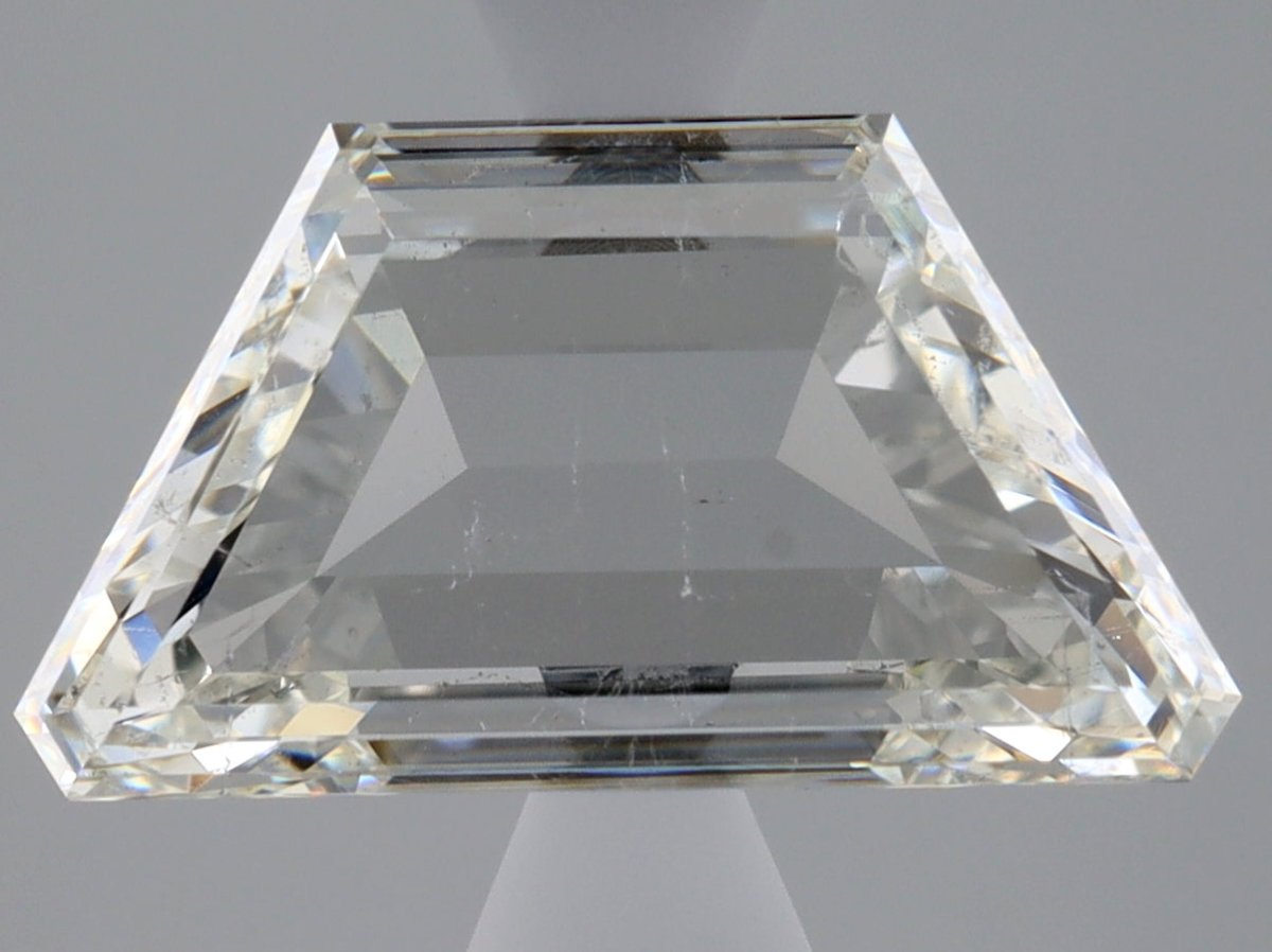 2.5 Carat - Natural Diamond - TRAPEZOID - Diamonds By Rothschild