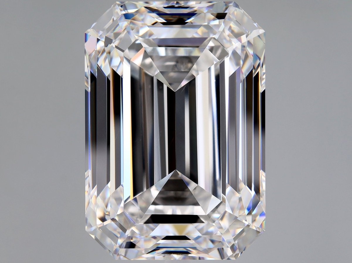 27 Carat Natural Diamond - EMERALD - Diamonds By Rothschild