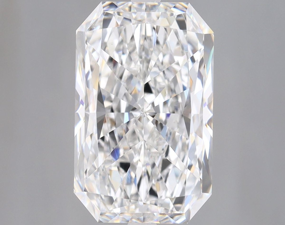 5 Carat Radiant - Natural Diamond - 5.01 - D - VS1 - VG - EX - EX - Diamonds By Rothschild