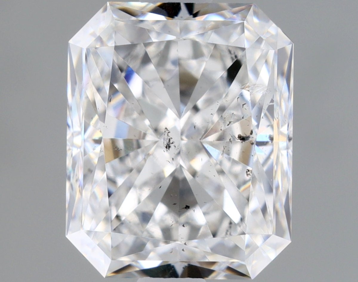Natural Diamond - RADIANT - Diamonds By Rothschild