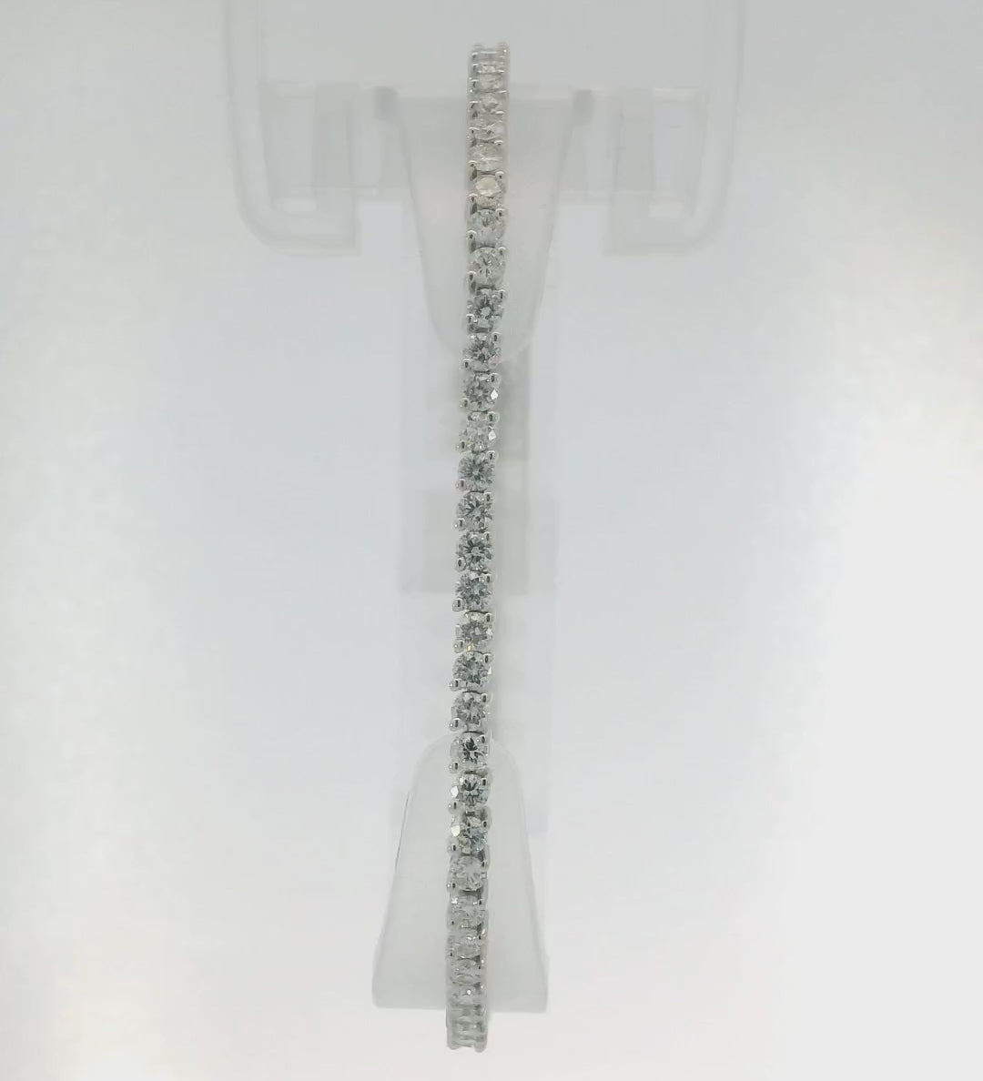18KW Diamond Tennis Bracelet - 3.50ctw