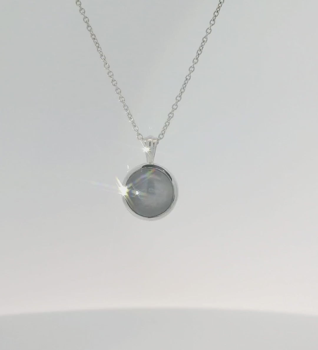 18KW Star Sapphire Bezel Necklace - 4.94CT