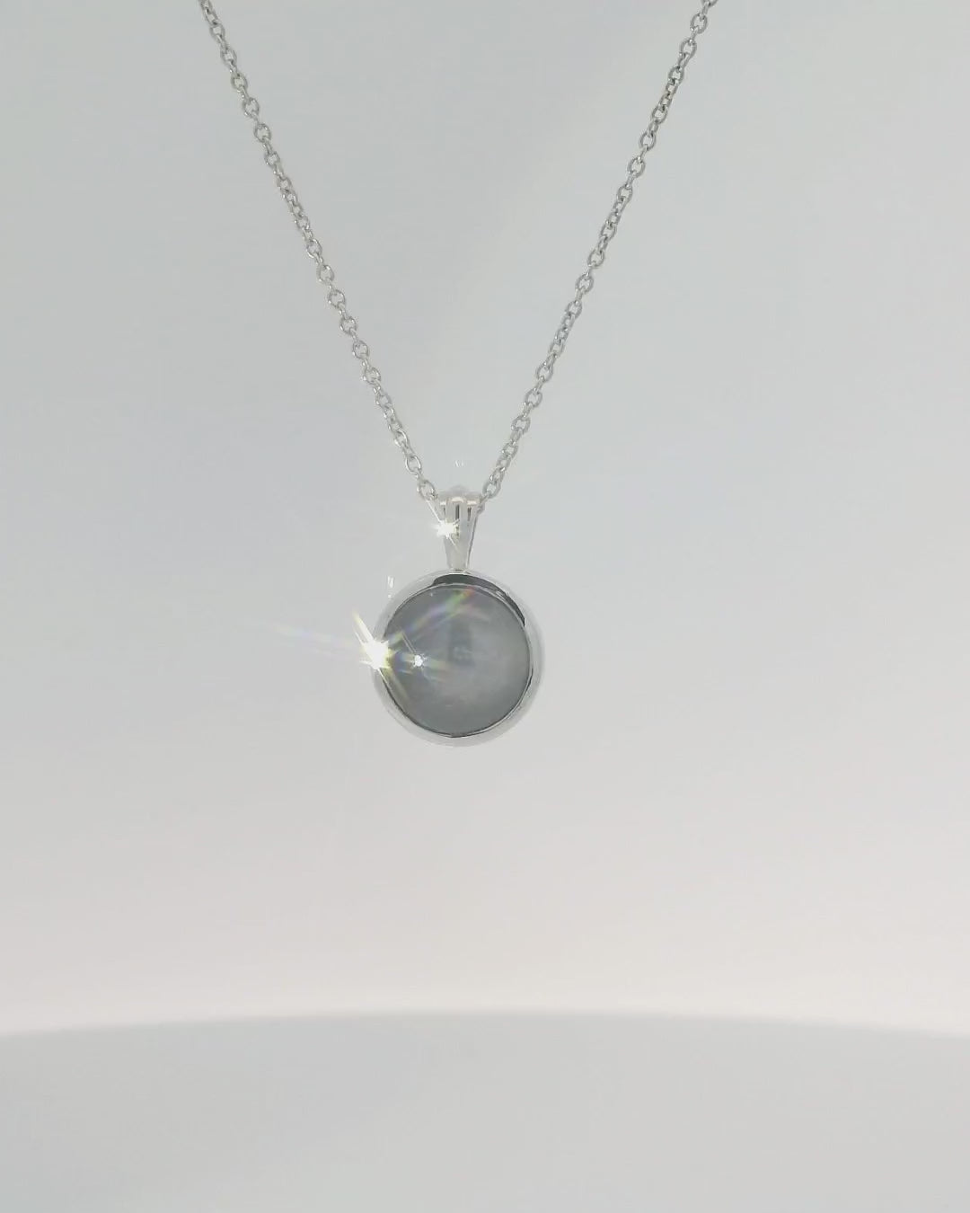 18KW Star Sapphire Bezel Necklace - 4.94CT